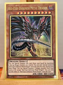 Rotaugiger Finsterer Metalldrache MGED-EN009 Gold Rare Englisch NM V2 YUGIOH - Image 1