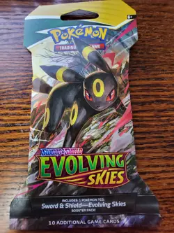 2021 Pokemon SWSH Evolving Skies Sleeved Booster Pack Umbreon Art - Image 1