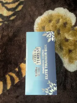 Silver Tempest Pokemon Center Elite Trainer Box - Image 3