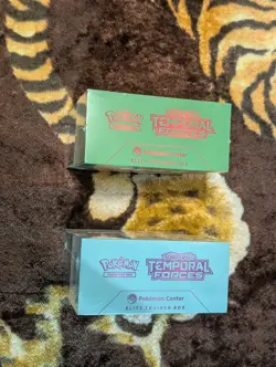 Scarlet & Violet Paradox Rift Pokemon Center Elite Trainer Box - Image 3