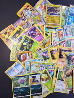 Pokemon Lot of 100 Cards - Modern, Mid-Era, Vintage, Holos, Reverse Holos NM-HP - Image 4