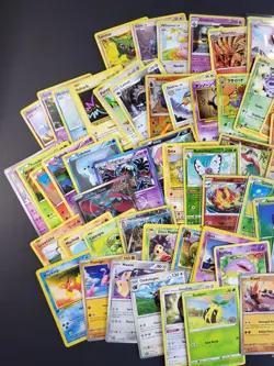 Pokemon Lot of 100 Cards - Modern, Mid-Era, Vintage, Holos, Reverse Holos NM-HP - Image 4