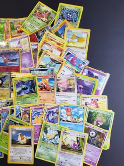 Pokemon Lot of 100 Cards - Modern, Mid-Era, Vintage, Holos, Reverse Holos NM-HP - Image 2