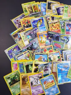 Pokemon Lot of 100 Cards - Modern, Mid-Era, Vintage, Holos, Reverse Holos NM-HP - Image 4