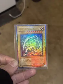 Yu-Gi-Oh Blue-Eyes White Dragon SDK-001 MAX FULL HOLO BLEED MISPRINT - Image 4