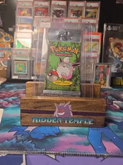 1999 Factory Sealed Pokemon Jungle Booster Pack Wigglytuff Art Long Crimp EN - Image 1