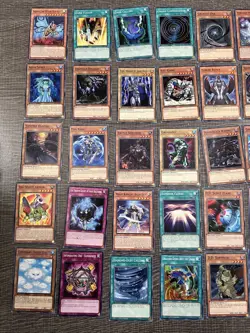 Huge Lot of over 400 Yu-Gi-Oh cards 1st editions, etc - Image 2