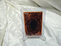 Yu-Gi-Oh! Vampire Genesis SD2-EN001 Ultra Rare 1st Edition NM/LP - Image 2