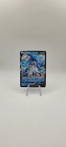 Pokemon TCG: Glaceon V SWSH196 Black Star Promo Holo Card NM - Image 2