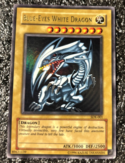 Blue-Eyes White Dragon SDK-001 Ultra Rare (Starter Deck Kaiba, 2002) LP - Image 1