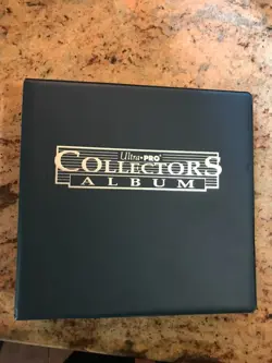 Ultra Pro Raccoglitore Collectors Album ad Anelli NERO BLACK mtg Magic Pokemon 74427814069 - Image 1