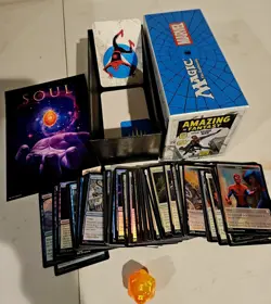 Magic: The Gathering Marvel Spiderman Bundle, Gift Box And Contents , 300 Cards - Image 3