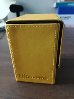 Ultra Pro Pokemon Pikachu Yellow Leatherette Flip Box Card Case w/ Pokemon Cards - Image 2