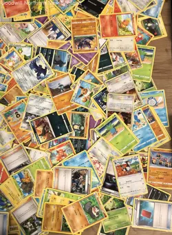 2.5LB Lot of Various Mixed Assorted Pokemon Cards TCG CCG Trading Cards - Image 4