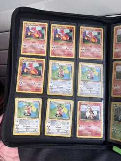 Pokemon TCG Base Set Bundle 227 cards - Image 2