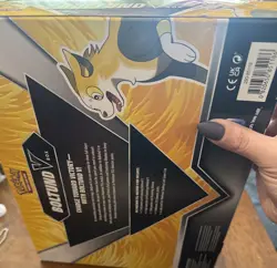 Pokemon TCG-BOLTUND V Box w/ Sword & Shield Packs, NEW SEALED 2022 - Image 3