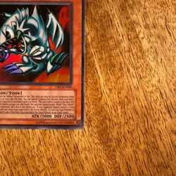 Yugioh card Blue-Eyes Toon Dragon DB1-EN066 Super Rare - Image 5