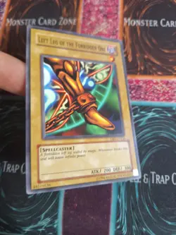 Yu-Gi-Oh! TCG Left Leg of the Forbidden One DB1-EN136 Common Unlimited NM/LP - Image 2