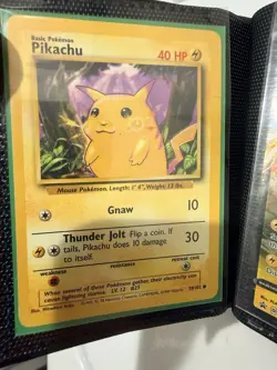 Pokemon Pikachu Binder Collection 1999 WOTC Vintage . - Image 3