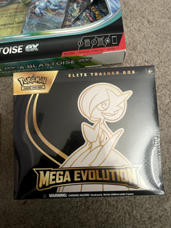 Small Pokemon Sealed Collection (Surging Sparks, Mega Evolution, Stellar crown) - Image 2