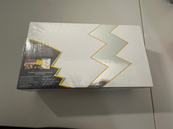 Pokemon TCG: Celebrations Ultra-Premium Collection Box (2021) - Box Cutter Tear 820650829147 - Image 2