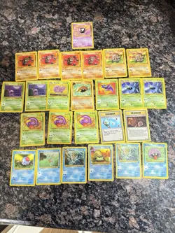 Pokemon TCG Fossil Set 25 Card Lot Geodude Grimer Weezing Kabuto Zubat Wizards - Image 1