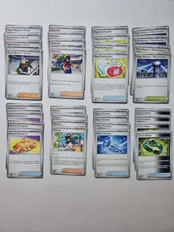 32x Pokemon TCG Trainer Bundle - Play Deck (8 x 4 cards). Lot 1 - Image 1