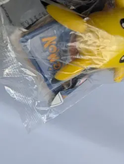 Pokemon Russian McDonald's 2016 Sealed Pikachu Toy mit Karte - Image 2