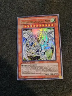 YUGIOH Ultra Rare Stardust Dragon/Assault Mode DPCT-EN003 MP Ultra Limited - Image 1