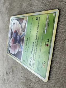 2010 Pokemon TCG HeartGold SoulSilver Butterfree Non-holo 16/123 LP/MP - Image 3