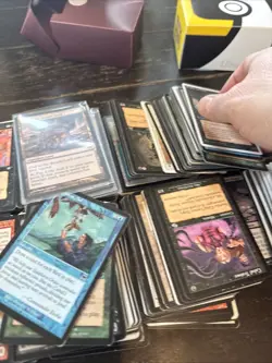 Huge Lot of 700 Vintage MTG Cards. Storage Unit Find. Not Sure What’s Here. - Image 4