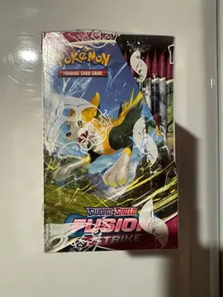 Pokemon TCG: Sword & Shield - Fusion Strike Booster Box - 36 Packs 820650819162 - Image 5