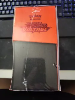 Pokemon TCG Sword & Shield Vivid Voltage ETB Factory Sealed Slight Tear - Image 5