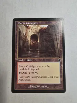 Boros Guildgate (Retro Frame) Ravnica Remastered Regular - Image 1