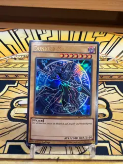 Yugioh Dunkler Magier Ultra Rare MVP1-DE054 - Image 1