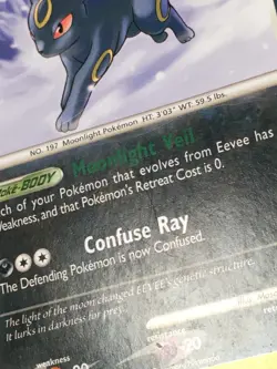 Pokemon TCG Umbreon 32/100 Majestic Dawn Regular Rare HP/Damaged - Image 3