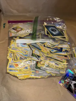 Pokemon TCG Mixed Card Lot - Image 3
