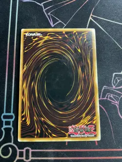 Yu-Gi-Oh Dark Magician (JUMP-EN049) Limited Ed. Ultra Rare crease middle right - Image 2
