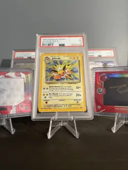1999 Pokemon Jungle Jolteon #04/64 Holo No Symbol PSA 5! - Image 1