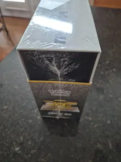 Pokemon TCG 25th Anniversary Celebrations Ultra Premium Collection Box Sealed - Image 3