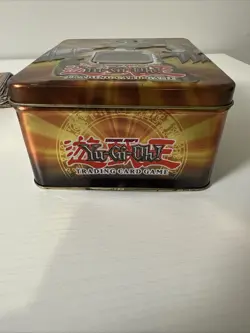 2007 Yu-Gi-Oh Collectible Tin W/ 323 Misc Cards - Image 4