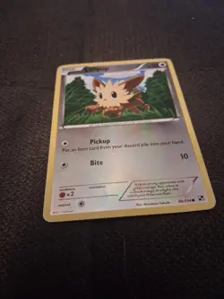 Pokemon Lillipup TCG Black White Base Set Reverse Holo Card 80/114 LP Condition - Image 5