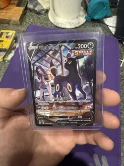 Pokemon TCG Umbreon v TG22/TG30 Ultra Rare Brilliant Stars NM Condition - Image 1