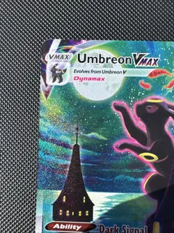 Pokemon TCG Umbreon VMAX Single Strike Holo Rare Card 095/203 - Image 3