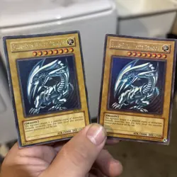 Yu-Gi-Oh Blue-Eyes White Dragon SDK-001 Ultra Rare Unlimited MP - Image 1