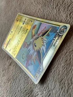2010 Pokemon TCG HeartGold SoulSilver Undaunted Jolteon Reverse Holo 28/90 LP/MP - Image 3