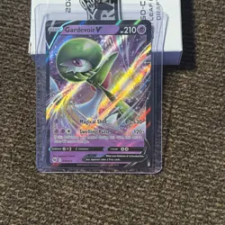 Gardevoir V 016/073 Champions Path NM Ultra Rare Pokemon Card - Image 1