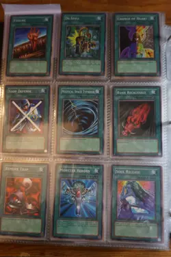 2003 YuGiOh! Starter Deck: Pegasus ( SDP ) Full Complete 50 Card Set NM 2003 - Image 4