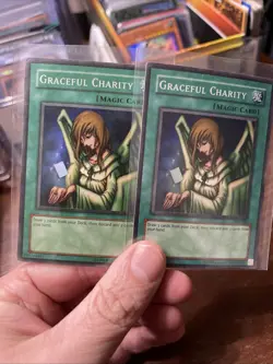 Yu-Gi-Oh! Rare Holo Graceful Charity 2003 Super Rare Unlimited Card SDP-040 - Image 1