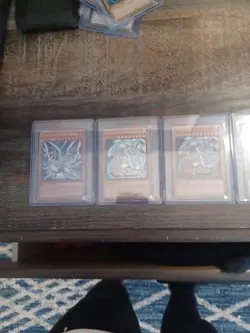 Yu-Gi-Oh BLUE EYES WHITE DRAGON 8 CARD LOT! LIMITED AND 1ST EDITION 2014-2018 - Image 2